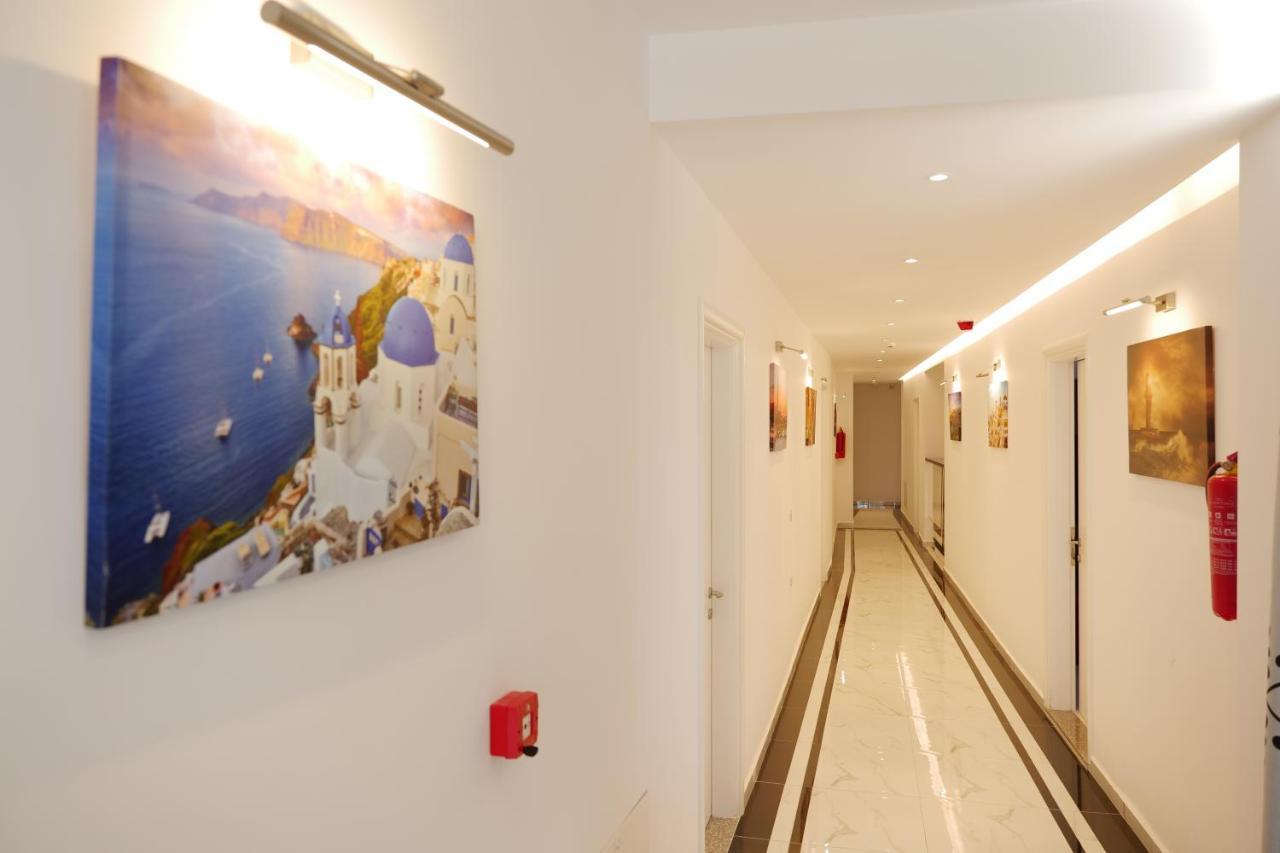 Lumi Hotel Sarandë Exteriör bild