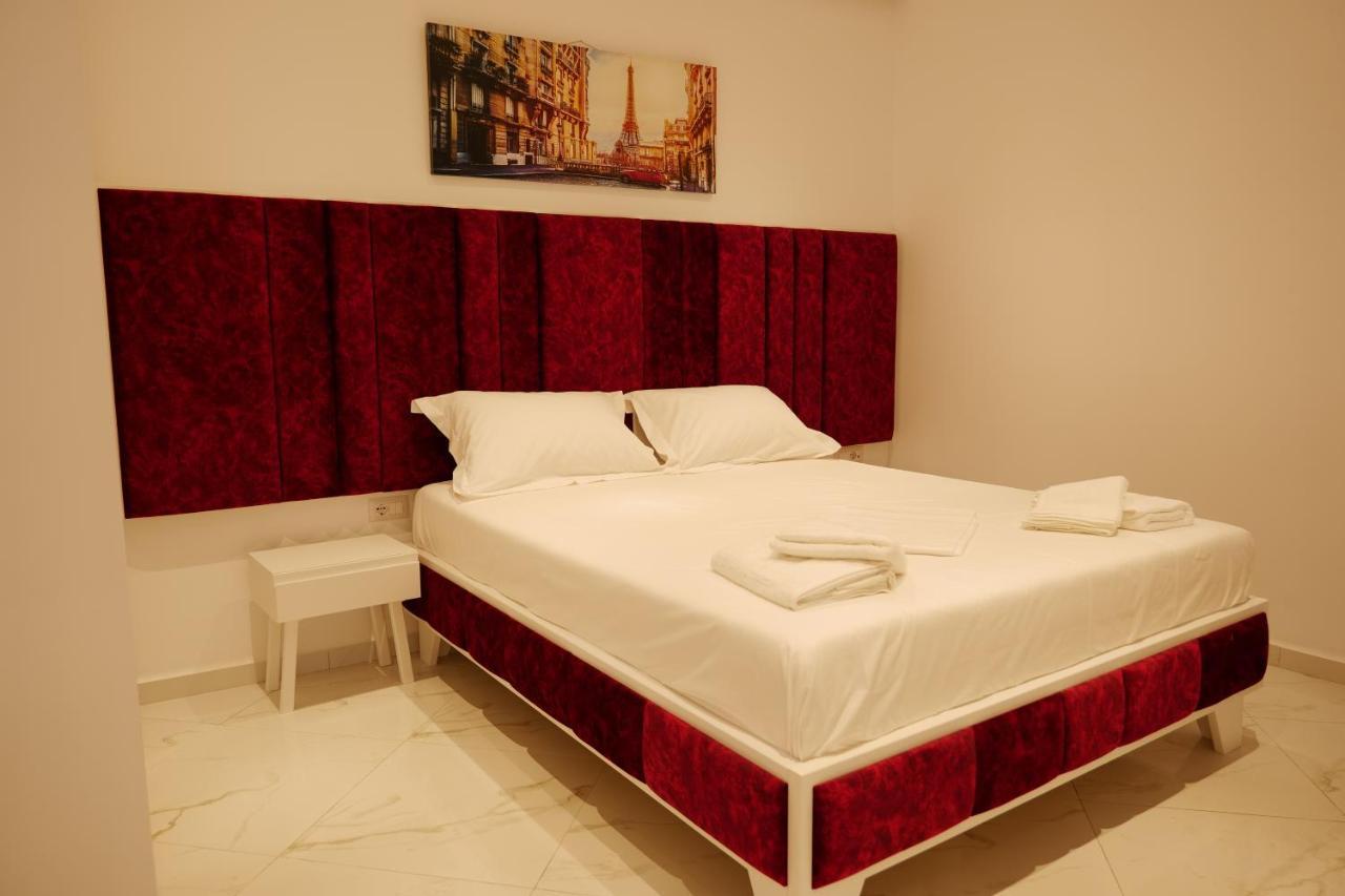 Lumi Hotel Sarandë Exteriör bild