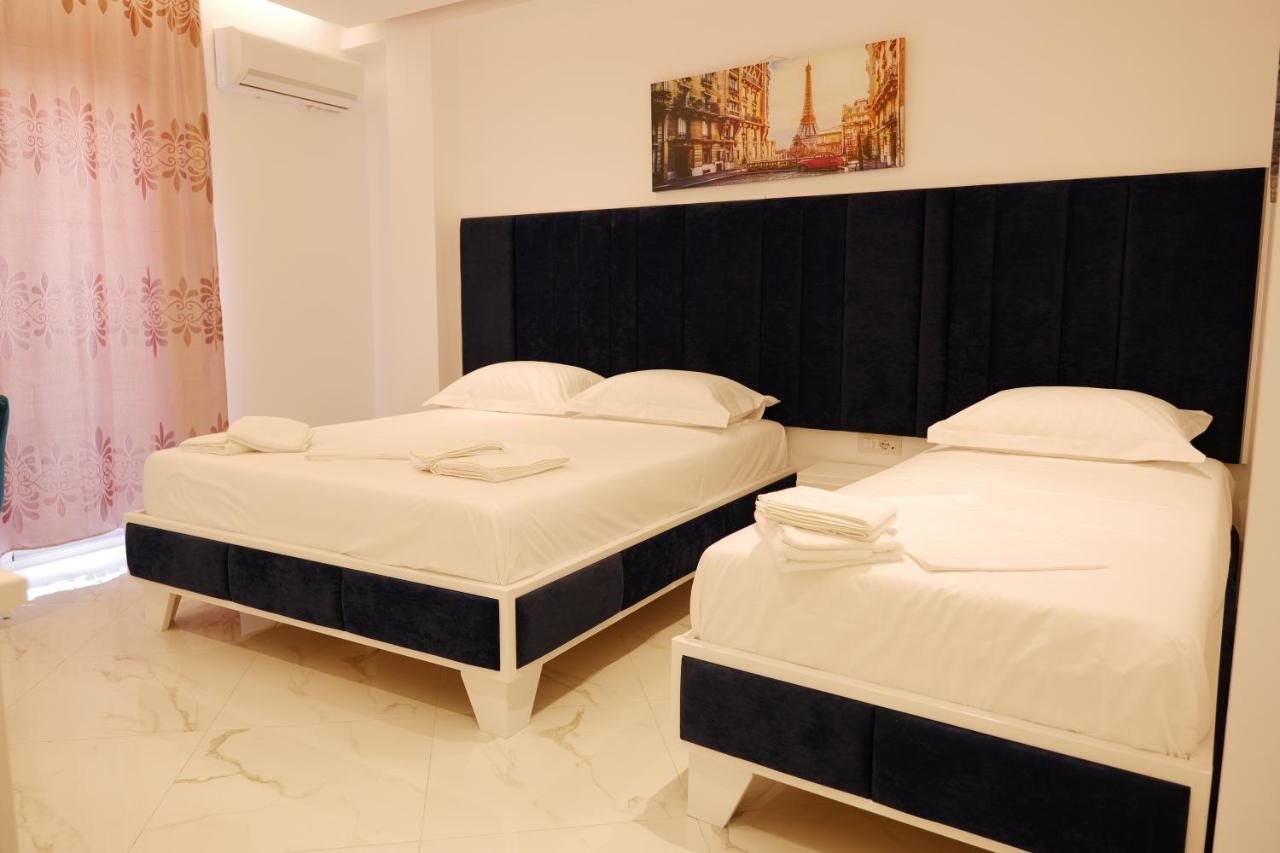 Lumi Hotel Sarandë Exteriör bild